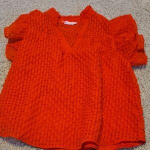Women's Boutique Red Textured Top Size Medium